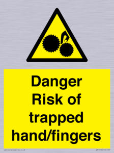Danger Risk of trapped hand/fingers
